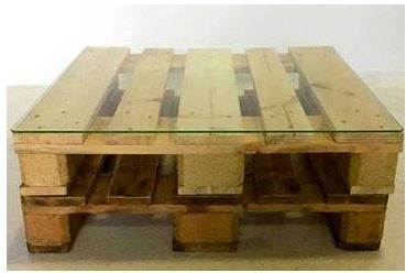 Noleggio Tavolino Pallet con vetro a Milano